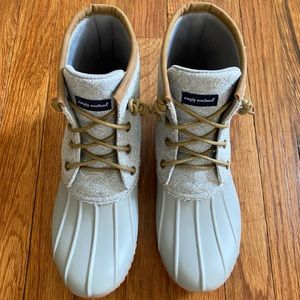 Simply Southern duck boots Size 8